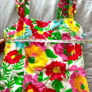 Very Pretty Lilly Pulitzer Sarafina Ants on Parade-Big Floral Garden.Gently used